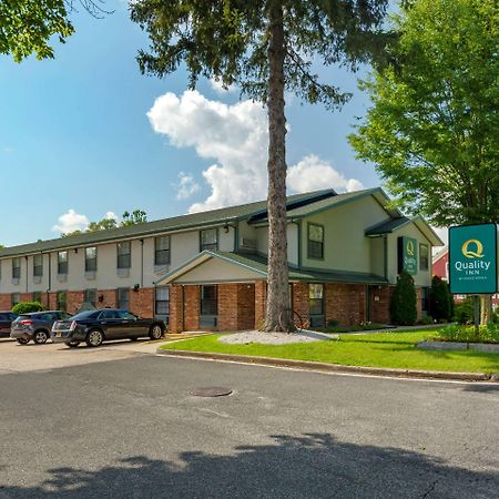 Quality Inn Lee Exterior foto